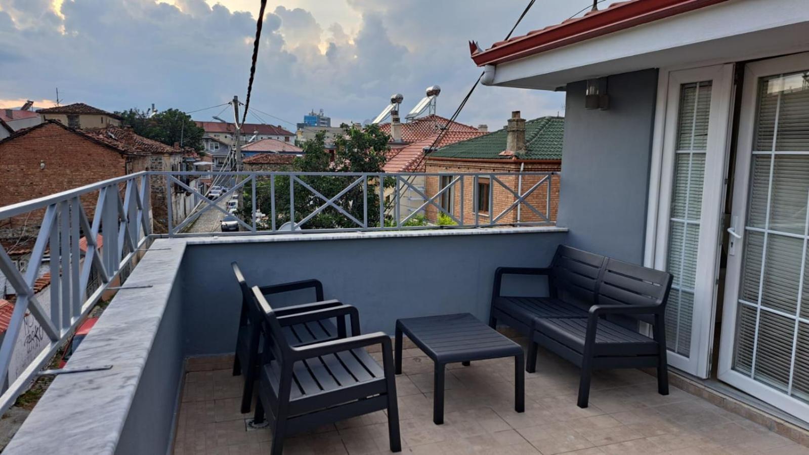 Foleza Apartment Korce Exterior photo